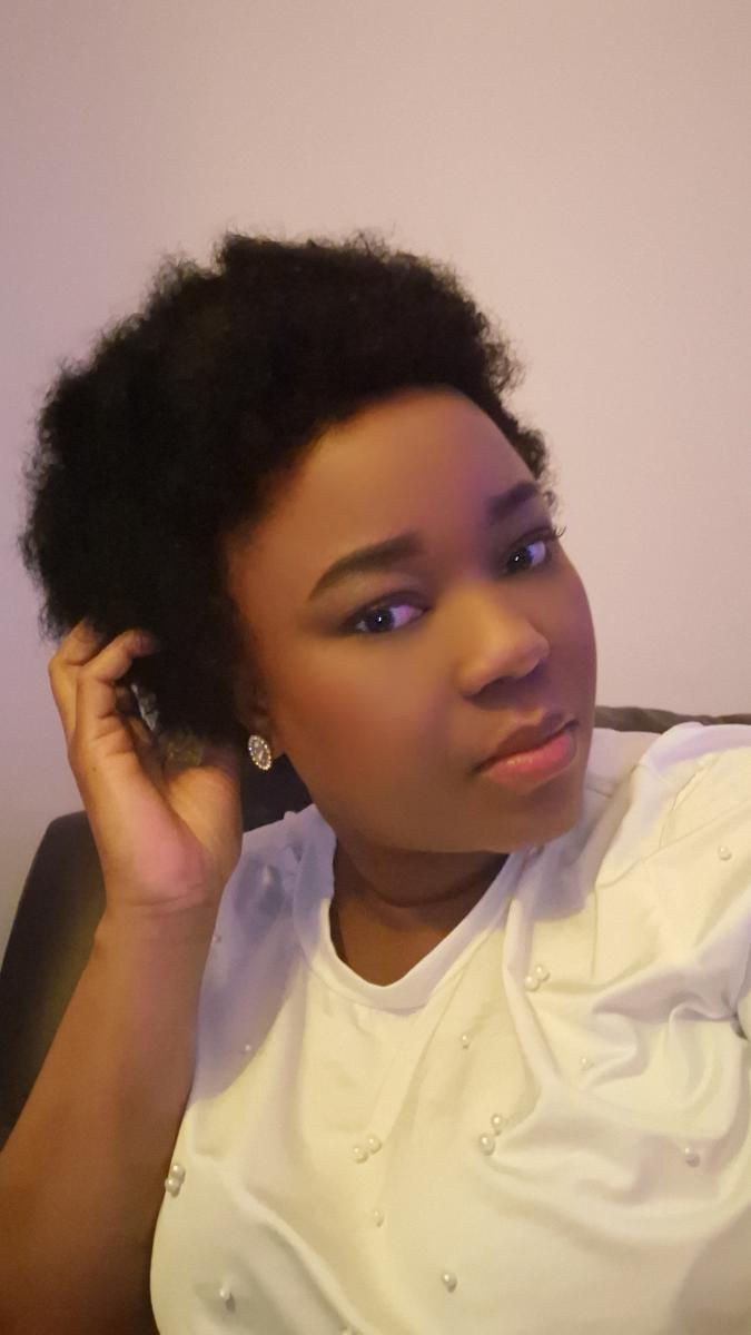 Short Afro Curly Remy Hair Wig with Bangs, Basic Afro Curly Pixie Cut Basic Style, 150% Density Human Hair, Full Machine-Made, Non-Lace Easy to Wear photo review