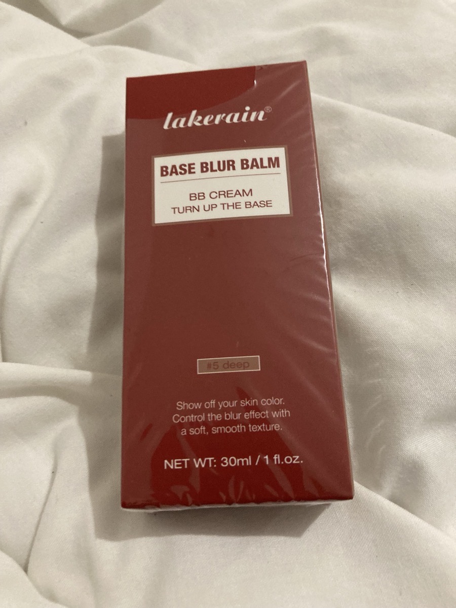 LAKEKRAIN Matte Finish Liquid Foundation - Soft Focus Effect, Lightweight Texture, Long-Lasting Wear, Smooths Skin & Enhances Natural Contours, Multi-Color Shades for All Skin Tones photo review
