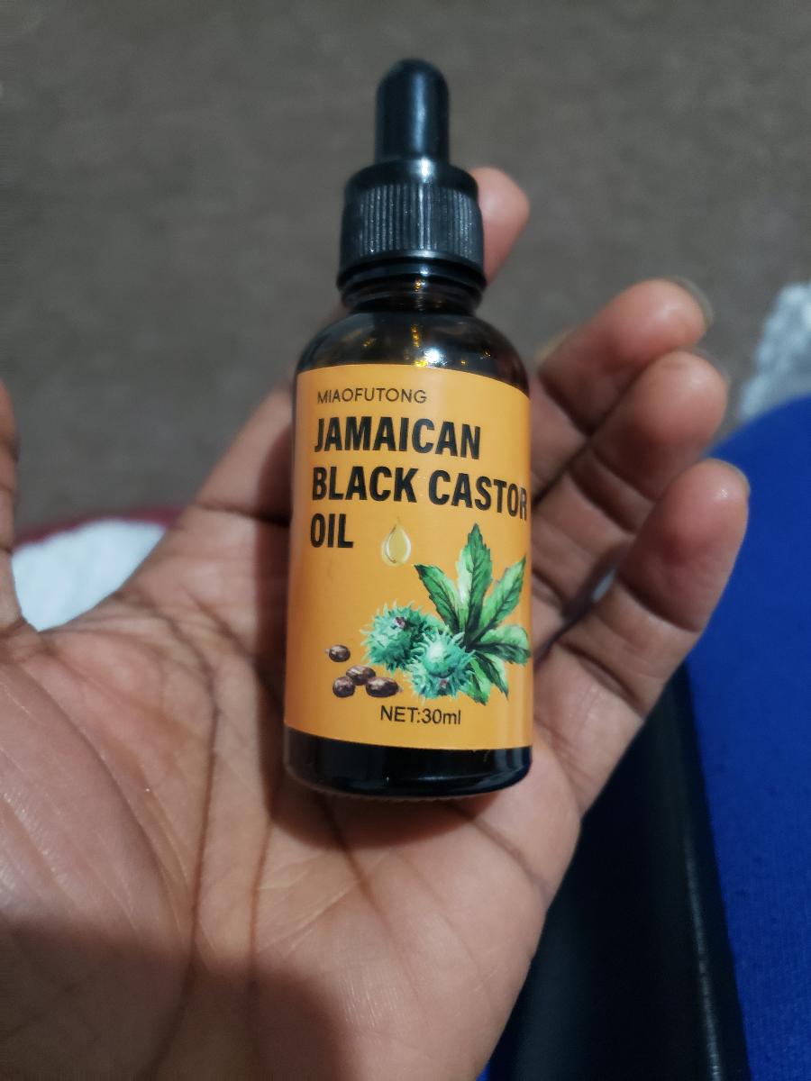 Castor Oil 30Ml/1.05 Fl Oz. with Ginger Oil, Rosemary, Biotin, Polygonum Multiflorum, And Batana Oil. Suitable for Hair And Eyebrows, Moisturizing And Smoothing. Ready to Use, No Rinsing Required photo review