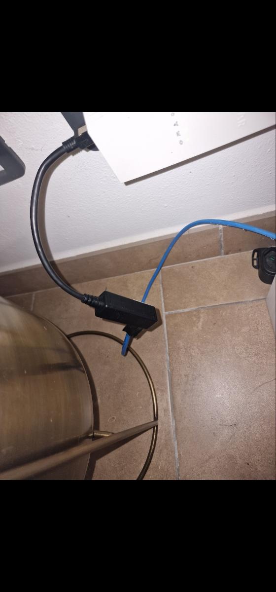 RJ45 Répartiteur 1 vers 4, Adaptateur répartiteur de câble réseau Ethernet pour extension de réseau Internet à domicile ou au bureau photo review